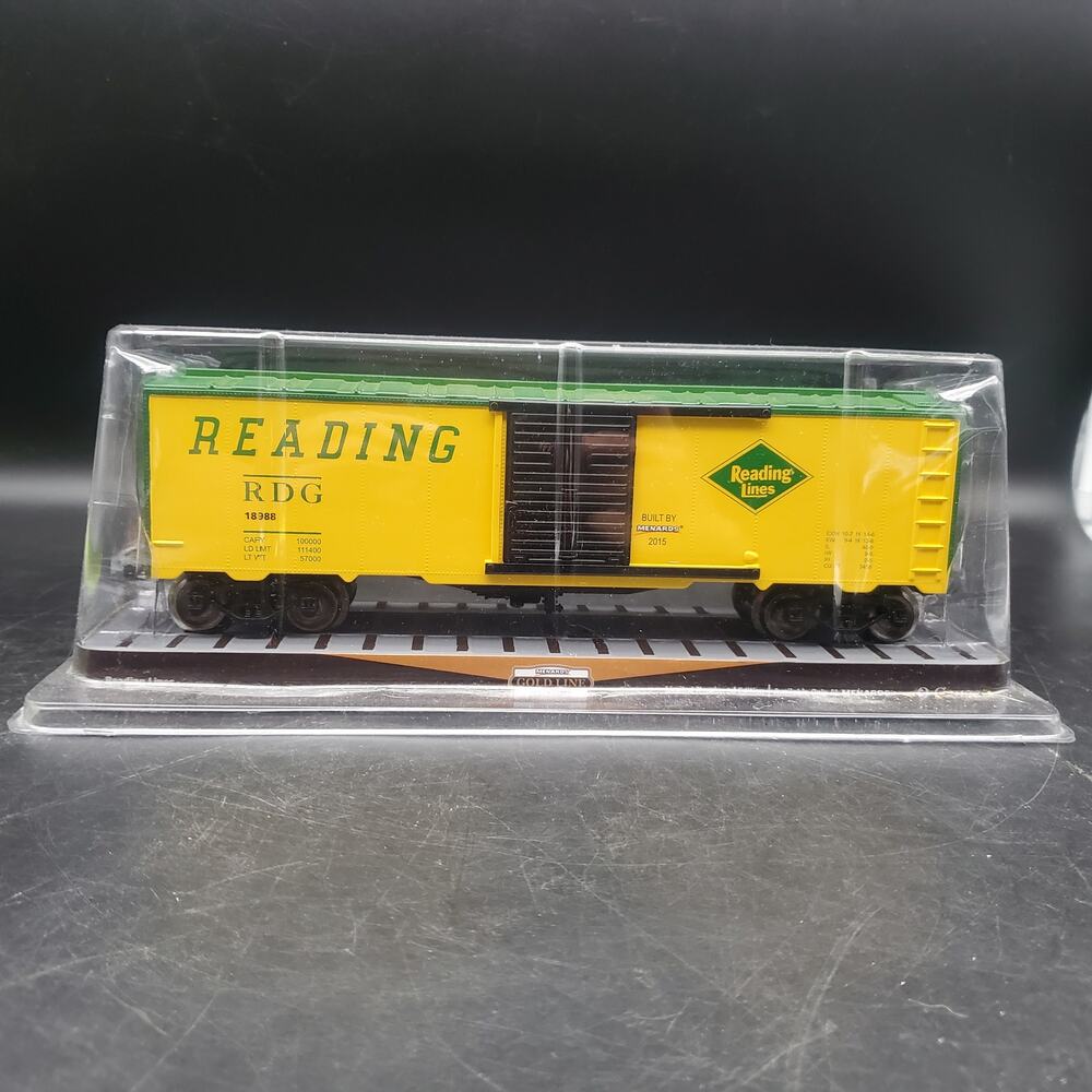 Menards Gold Line Reading Lines O Gauge Box Car RDG 18988 Limited Edition